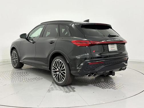 Mythos Black Metallic 2026 Audi SQ5 3.0T Premium Plus