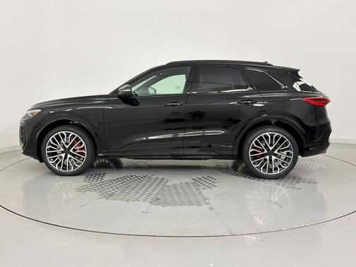 Mythos Black Metallic 2026 Audi SQ5 3.0T Premium Plus