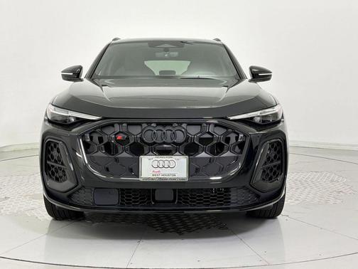 Mythos Black Metallic 2026 Audi SQ5 3.0T Premium Plus