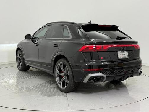 2026 Audi RS Q8 4.0T