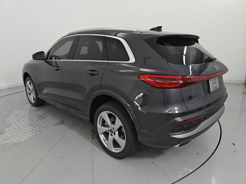 2025 Audi Q5 Premium Plus