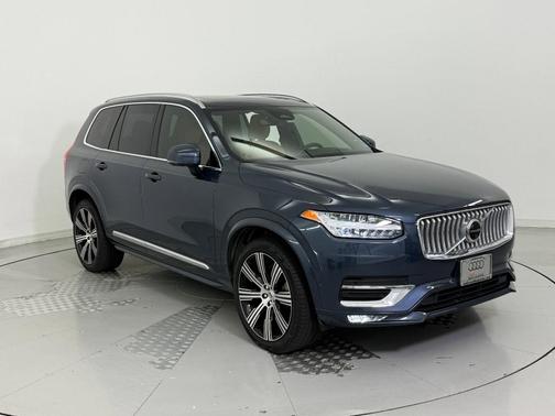 2023 Volvo XC90 B6 Ultimate 7-Seater