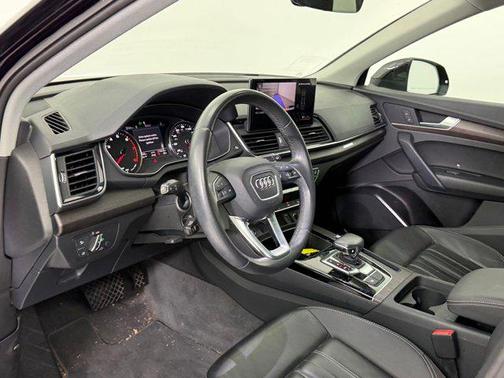 2023 Audi Q5 40 Premium