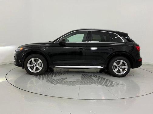 2023 Audi Q5 40 Premium
