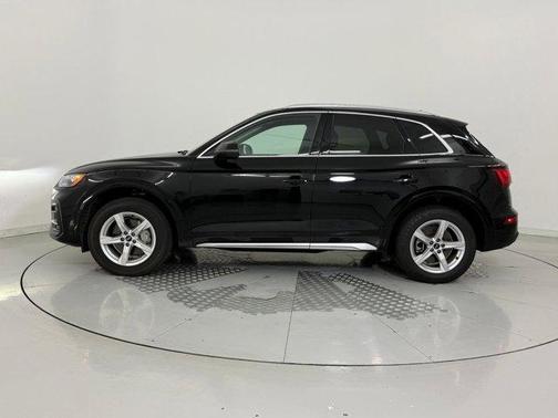 2023 Audi Q5 40 Premium