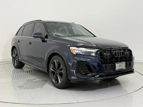 2026 Audi Q7 55 Premium Plus