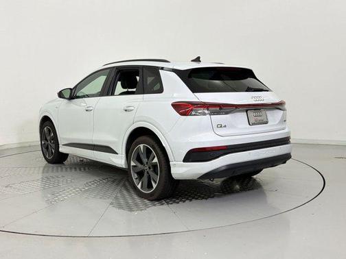 Glacier White Metallic 2023 Audi Q4 e-tron Prestige 50 quattro