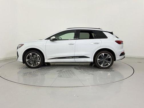 Glacier White Metallic 2023 Audi Q4 e-tron Prestige 50 quattro