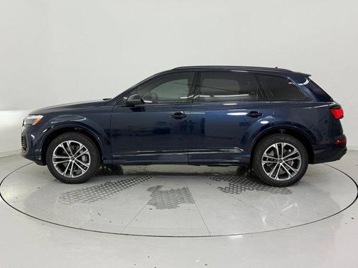 2026 Audi Q7 45 Premium Plus