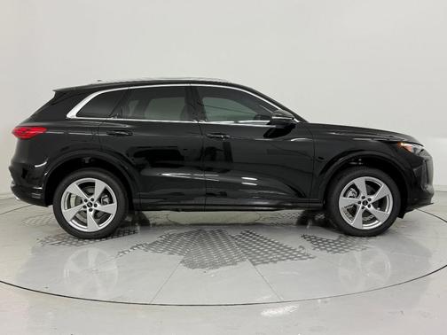 2025 Audi Q5 Premium Plus TFSI quattro S tronic