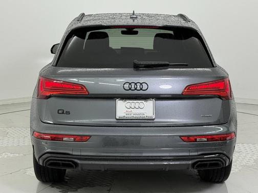 2024 Audi Q5 45 S line Premium