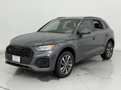 2024 Audi Q5 45 S line Premium