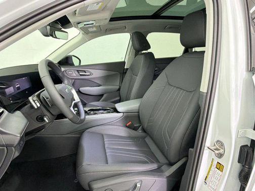 Glacier White Metallic 2026 Audi Q3 TFSI quattro S tronic