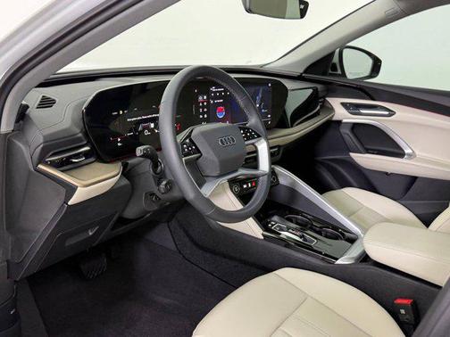 2025 Audi Q5 Premium TFSI quattro S tronic