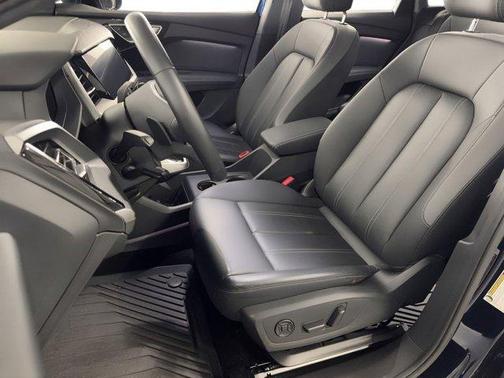 Navarra Blue Metallic 2023 Audi Q4 e-tron Premium Plus 40 RWD