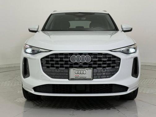 2025 Audi Q5 Premium TFSI quattro S tronic