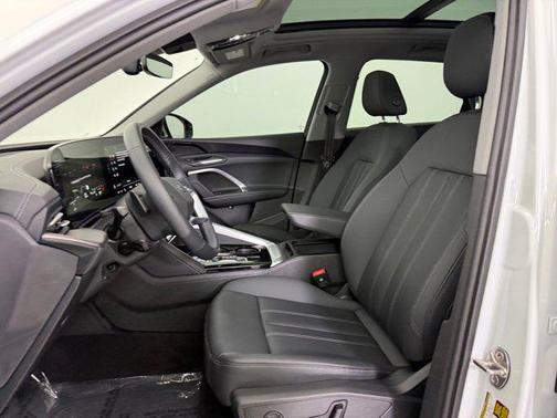 2025 Audi Q5 Premium TFSI quattro S tronic