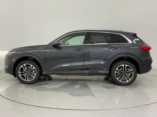 2025 Audi Q5 Premium Plus TFSI quattro S tronic