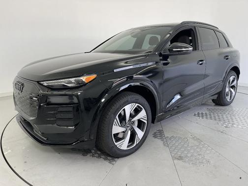 2025 Audi Q6 e-tron Premium quattro
