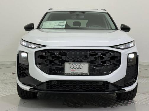 2026 Audi Q3 S line
