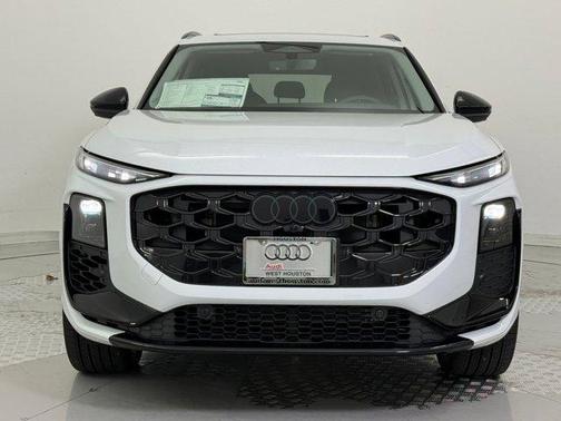 2026 Audi Q3 S line