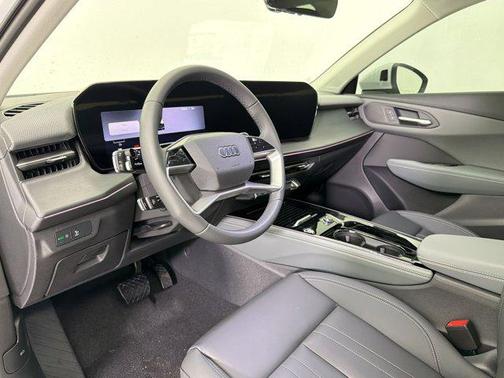 Glacier White Metallic 2026 Audi Q3 TFSI quattro S tronic