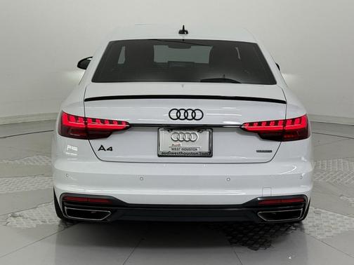 2023 Audi A4 45 S line Premium Plus