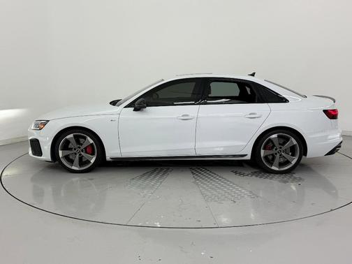 2023 Audi A4 45 S line Premium Plus