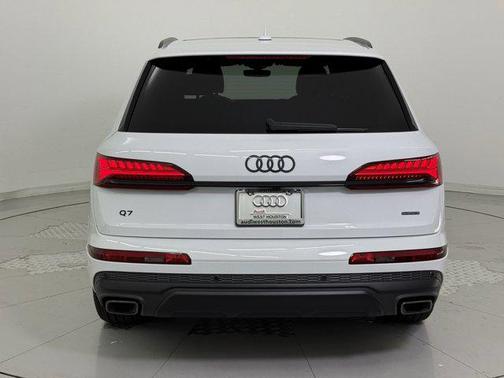 2025 Audi Q7 55 Premium Plus