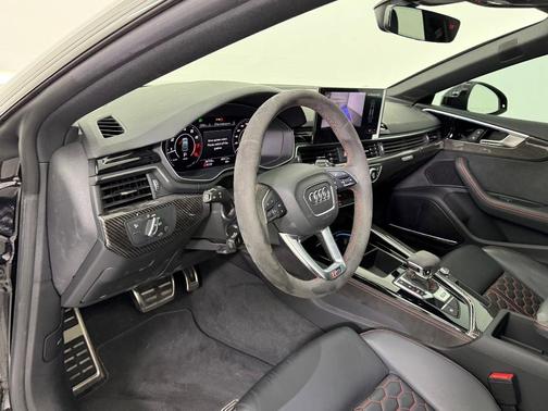 2022 Audi RS 5 2.9T