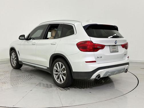 Mineral White Metallic 2019 BMW X3 sDrive30i