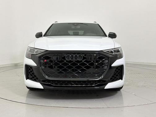 Glacier White Metallic 2026 Audi RS Q8 4.0T