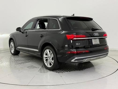 2020 Audi Q7 45 Premium Plus
