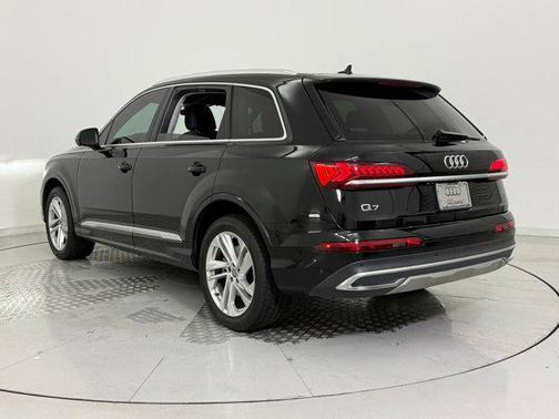 2020 Audi Q7 45 Premium Plus
