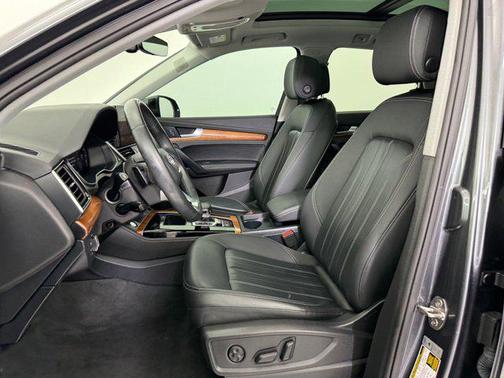 2023 Audi Q5 45 S line Premium Plus