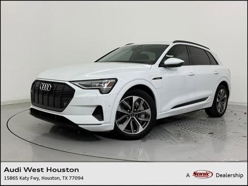 2021 Audi e-tron Premium Plus