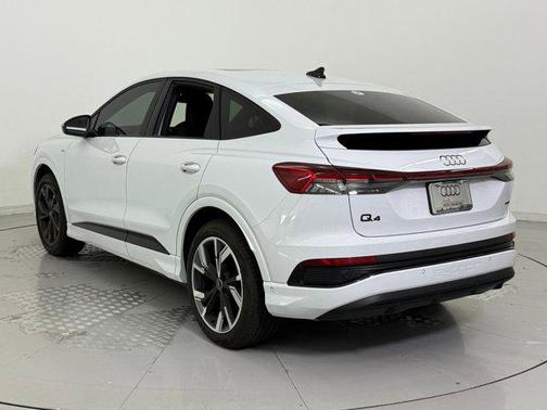 2024 Audi Q4 e-tron Sportback Prestige 55 quattro