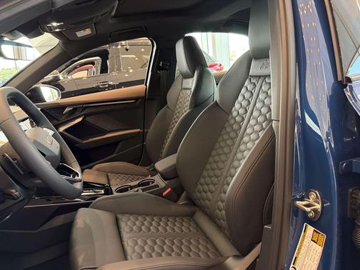 Ascari Blue Metallic 2026 Audi RS 3 TFSI quattro S tronic