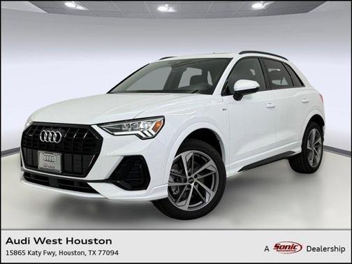 2025 Audi Q3 Premium 45 TFSI S line quattro Tiptronic