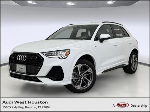 2025 Audi Q3 Premium 45 TFSI S line quattro Tiptronic