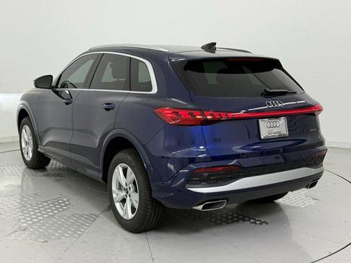 2025 Audi Q5 Premium TFSI quattro S tronic