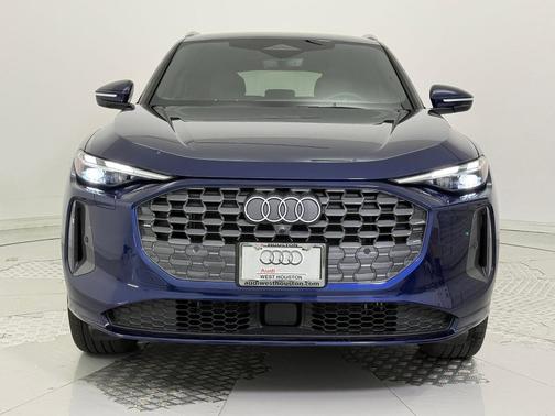 2025 Audi Q5 Premium TFSI quattro S tronic