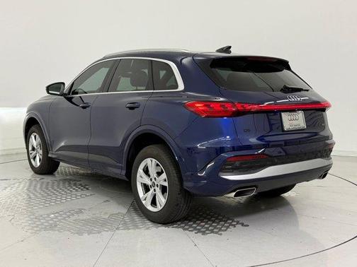 2025 Audi Q5 Premium TFSI quattro S tronic