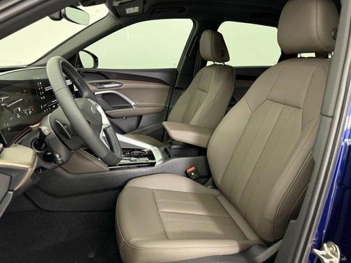 2025 Audi Q5 Premium TFSI quattro S tronic