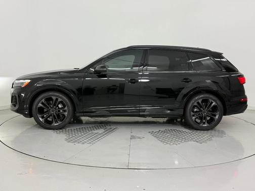 2026 Audi Q7 55 Prestige