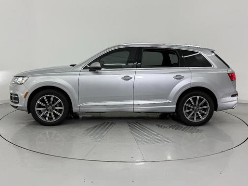 2019 Audi Q7 45 Premium Plus