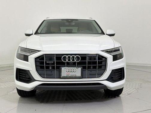 Carrara White 2023 Audi Q8 55 Premium