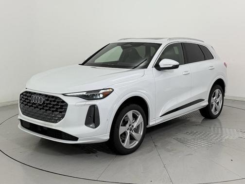 2025 Audi Q5 Premium Plus