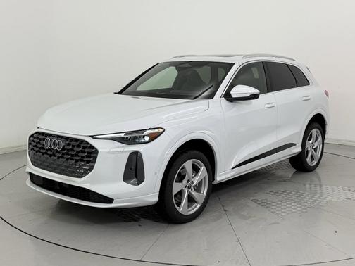 2025 Audi Q5 Premium Plus