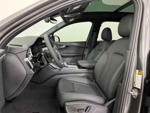 Samurai Gray Metallic 2026 Audi Q7 55 Premium Plus